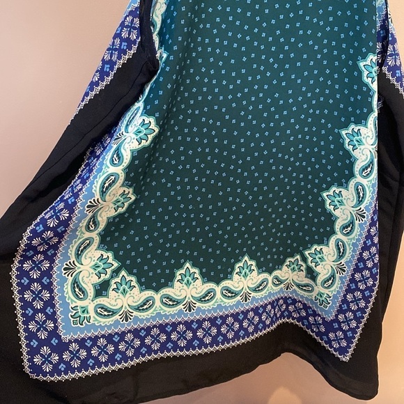LOFT Women's Teal and Blue Patterned Top - Picture 3 of 5